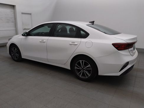 Used 2023 Kia Forte LXS w/ LXS Technology Package FWD image 3