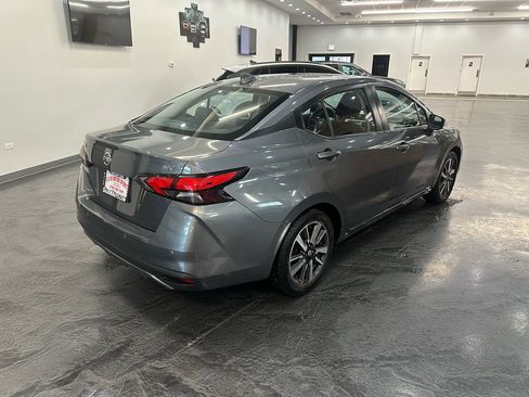 Used 2021 Nissan Versa SV image 5