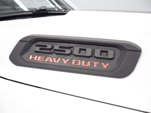 Certified 2024 RAM 2500 Tradesman w/ Chrome Appearance Group AWD/4WD image 9