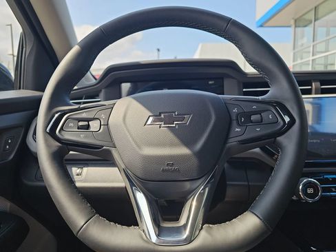 New 2027 Chevrolet Bolt LT w/ Comfort Package FWD image 26