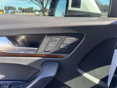 Used 2018 Audi Q5 2.0T Premium Plus w/ Premium Plus Package image 25