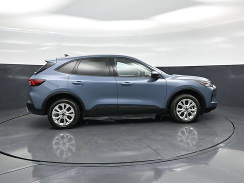 Used 2025 Ford Escape Active AWD/4WD image 23