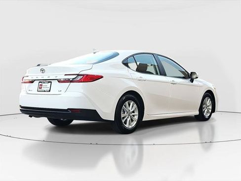 Certified 2025 Toyota Camry LE w/ Convenience Package FWD image 5
