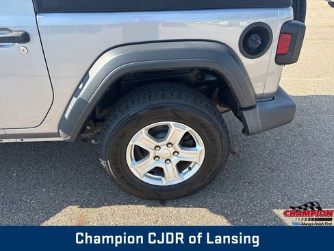 Used 2019 Jeep Wrangler Sport AWD/4WD image 28