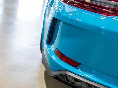 Used 2018 Porsche 911 GT3 RWD image 18