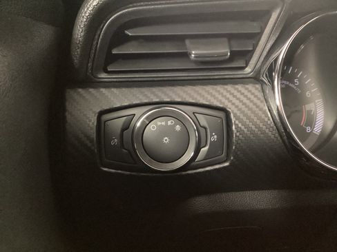 Used 2015 Ford Mustang Coupe image 23