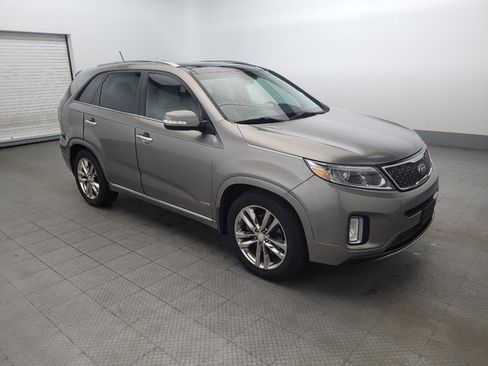 Used 2015 Kia Sorento SX image 11