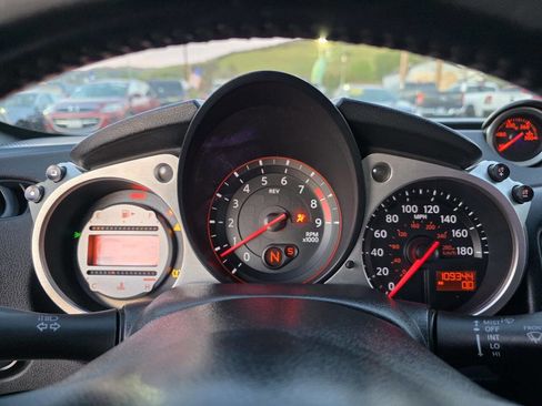 Used 2009 Nissan 370Z Touring w/ Sport Pkg image 22