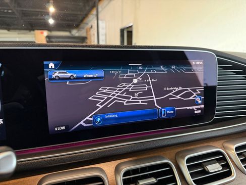 Used 2024 Mercedes-Benz GLE 350 4MATIC image 18
