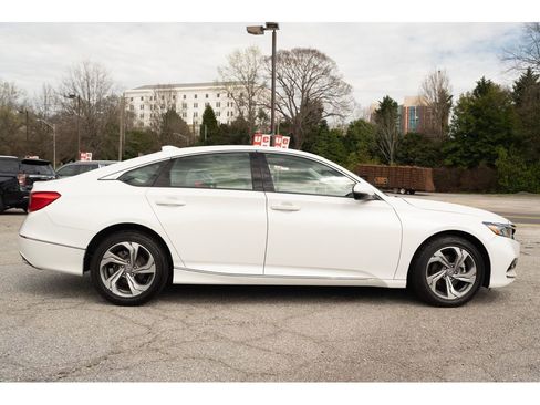 Used 2018 Honda Accord EX-L image 8