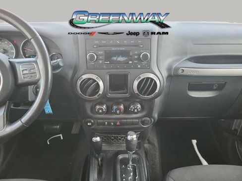 Used 2017 Jeep Wrangler Unlimited Sport w/ Connectivity Group image 14