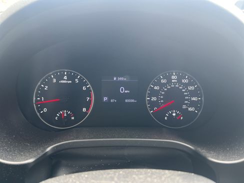 Used 2022 Kia Seltos LX AWD/4WD image 2