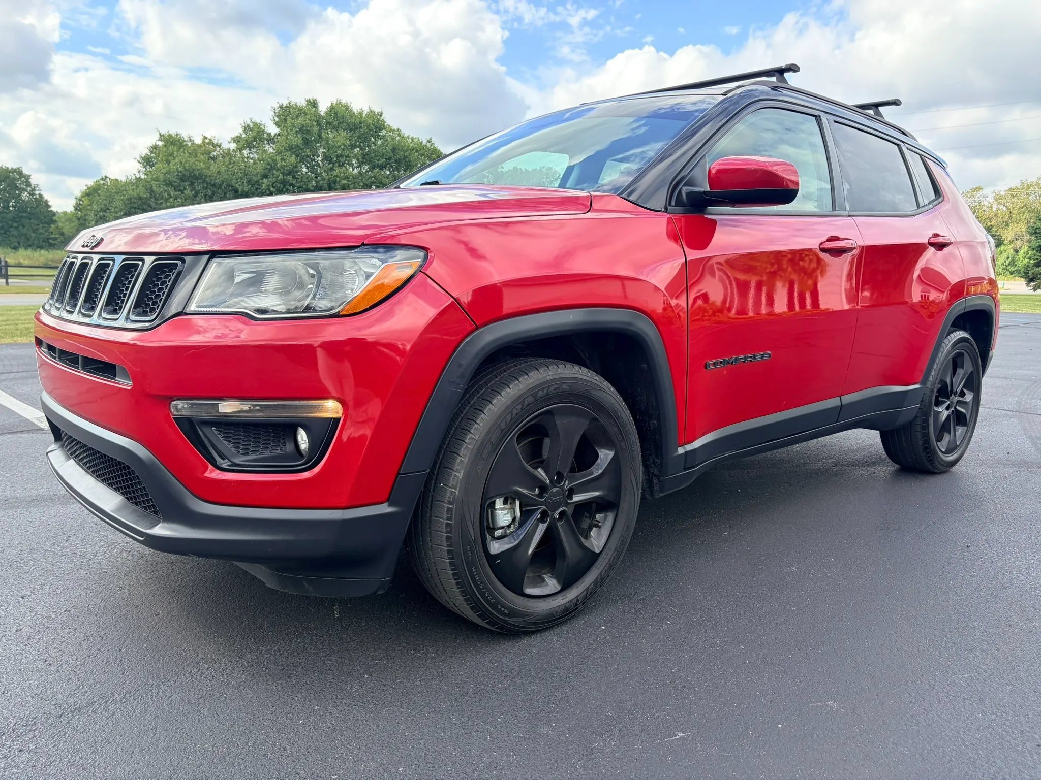 Used 2018 Jeep Compass Latitude w/ Popular Equipment Group FWD image 1