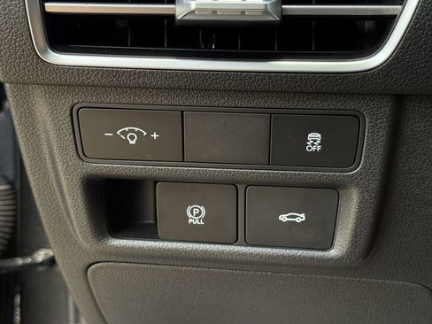 Used 2025 Hyundai Sonata SEL FWD image 23