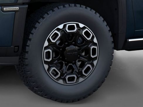 New 2026 GMC Sierra 3500 Denali w/ Denali Reserve Package AWD/4WD image 8