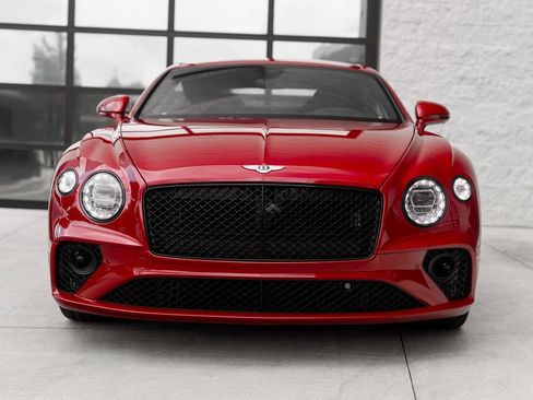 Used 2024 Bentley Continental GT image 30