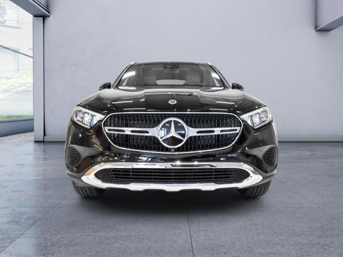 Used 2025 Mercedes-Benz GLC 350e 4MATIC image 8