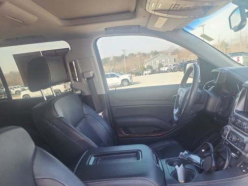Used 2018 GMC Yukon SLT w/ Open Road Package image 11