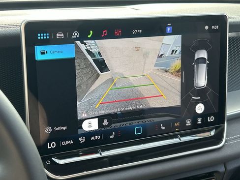 New 2026 Volkswagen Tiguan SE FWD image 23
