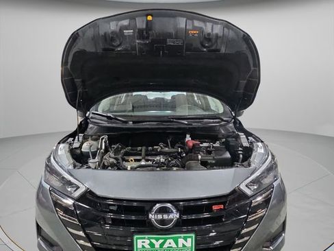 Used 2024 Nissan Versa SR image 34