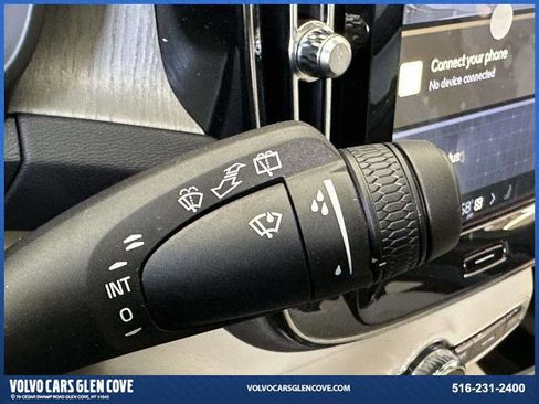 New 2025 Volvo XC40 B5 Ultra w/ Protection Package Premier image 23