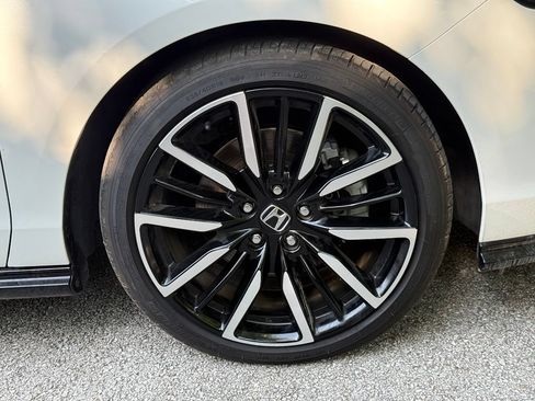 Used 2024 Honda Accord Touring image 43
