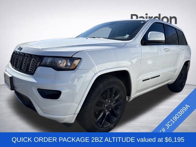 Used 2018 Jeep Grand Cherokee Altitude AWD/4WD image 2