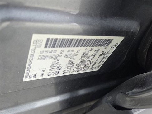 Used 2023 Nissan Rogue SV image 18