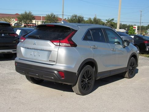 New 2026 Mitsubishi Eclipse Cross LE image 3