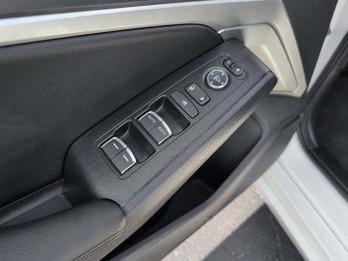 Certified 2026 Acura Integra FWD image 9