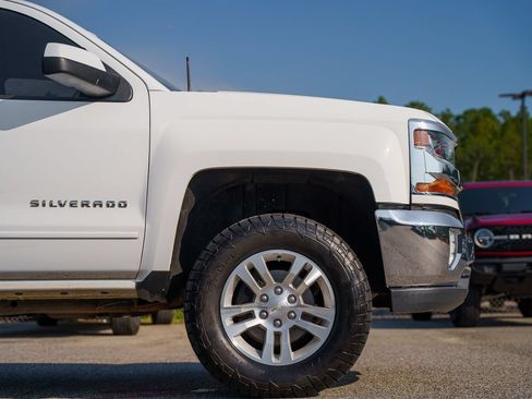 Used 2018 Chevrolet Silverado 1500 LT w/ All Star Edition AWD/4WD image 10