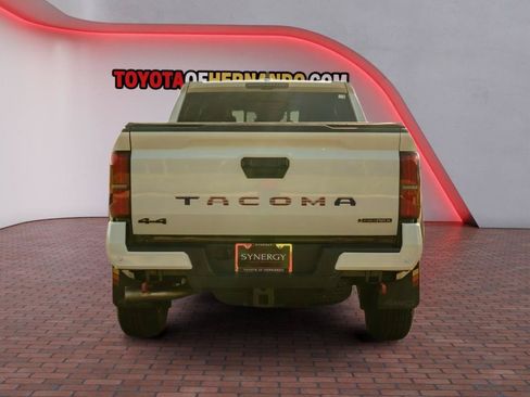 Used 2025 Toyota Tacoma TRD Off-Road w/ TRD Off Road Upgrade Package AWD/4WD image 6