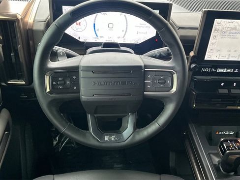 Used 2025 GMC Hummer EV 3X image 17