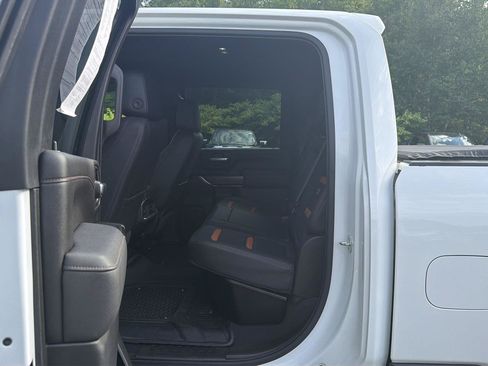 Certified 2022 GMC Sierra 2500 AT4 AWD/4WD image 17