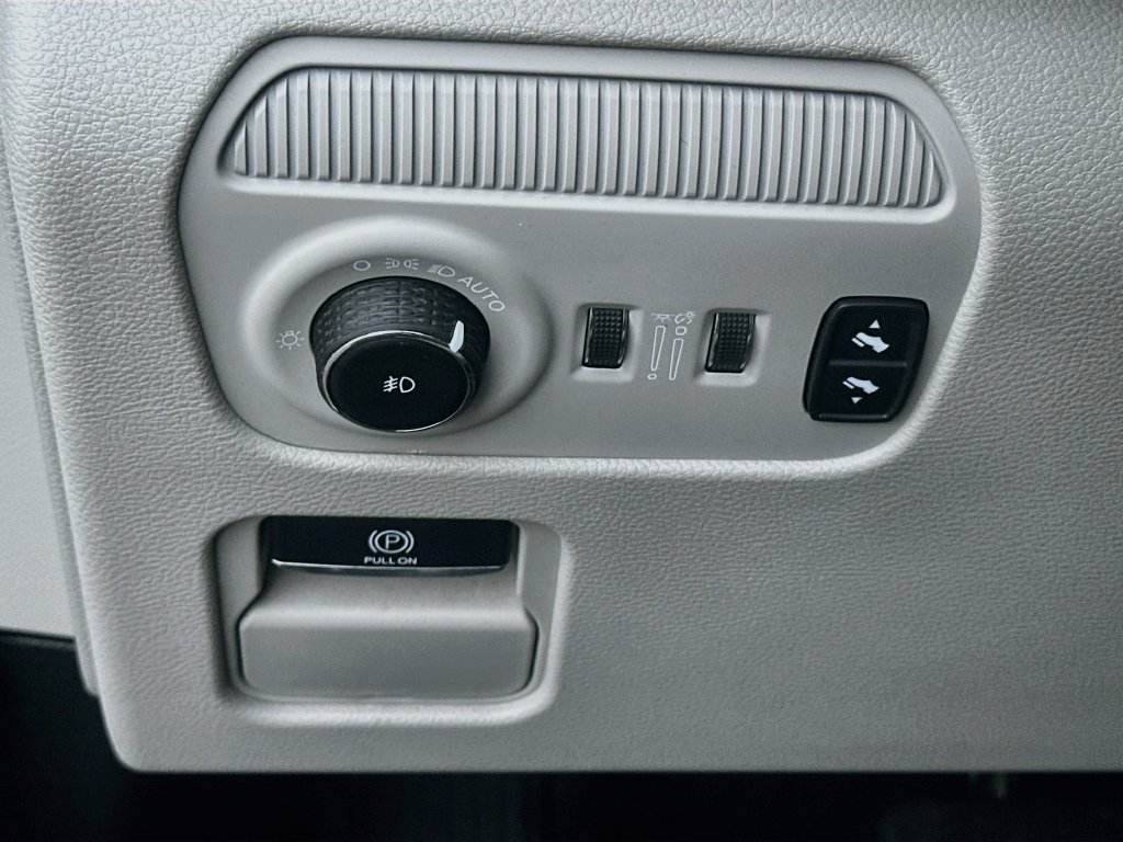 Used 2022 Jeep Wagoneer Series III w/ Premium Group I RWD image 10