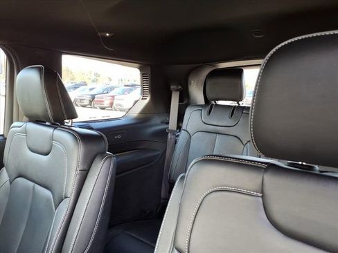 Used 2023 Jeep Grand Cherokee L Overland w/ Luxury Tech Group IV image 14