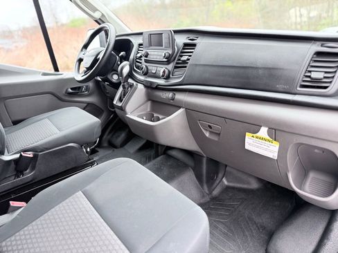 Used 2025 Ford Transit 250 Low Roof w/ Exterior Upgrade Package image 20