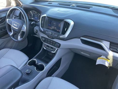 Used 2023 GMC Terrain SLE image 28