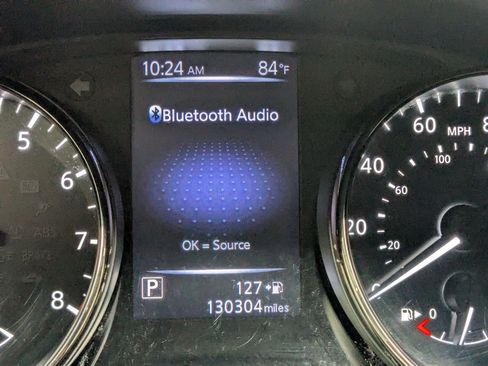 Used 2017 Nissan Rogue Sport SV w/ SV Premium Package AWD/4WD image 14