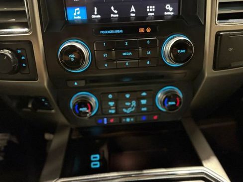 Used 2017 Ford F250 Platinum w/ Platinum Ultimate Package image 32