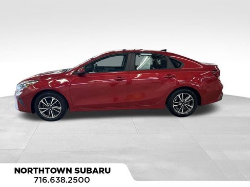 Used 2023 Kia Forte LXS FWD image 2