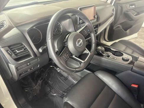 Used 2023 Nissan Rogue SV w/ SV Premium B Package AWD/4WD image 11