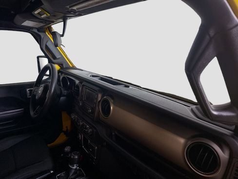 Used 2018 Jeep Wrangler Unlimited Sport image 30