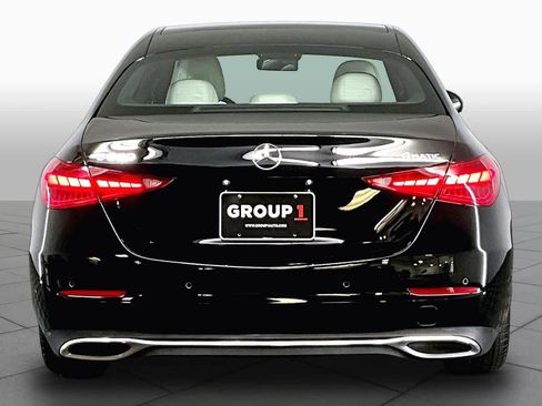 Used 2024 Mercedes-Benz C 300 4MATIC Sedan image 5