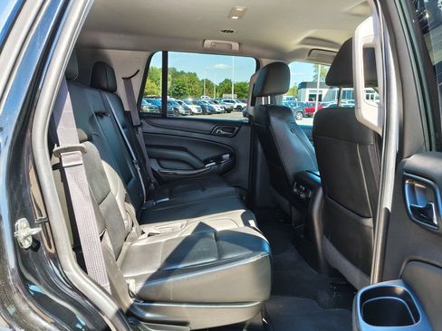 Used 2017 GMC Yukon SLT AWD/4WD image 11