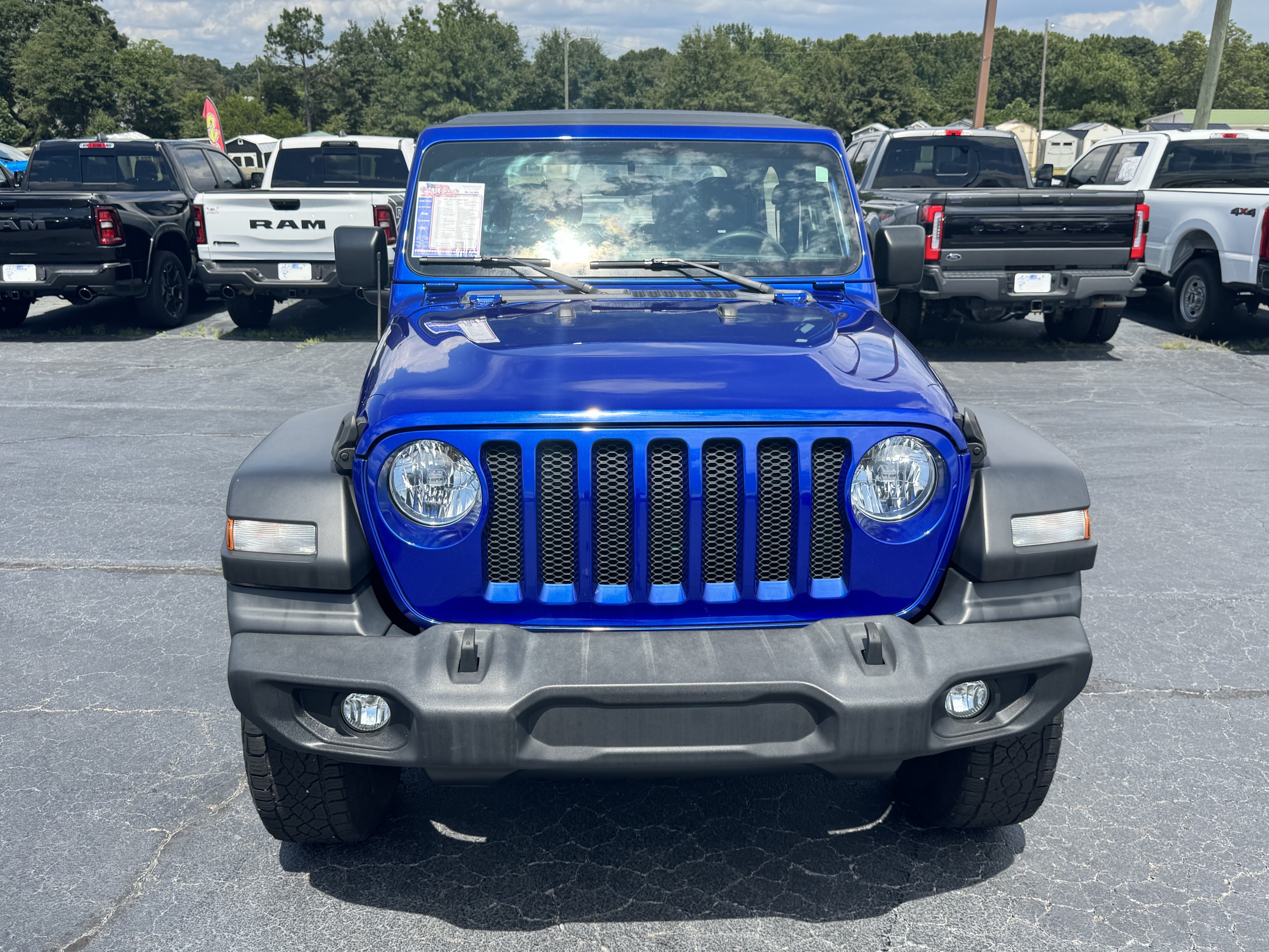 Used 2020 Jeep Wrangler Sport AWD/4WD image 3