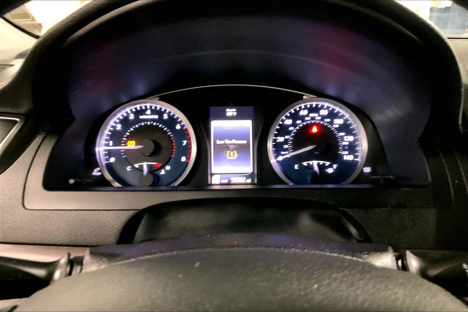 Used 2017 Toyota Camry LE FWD image 25