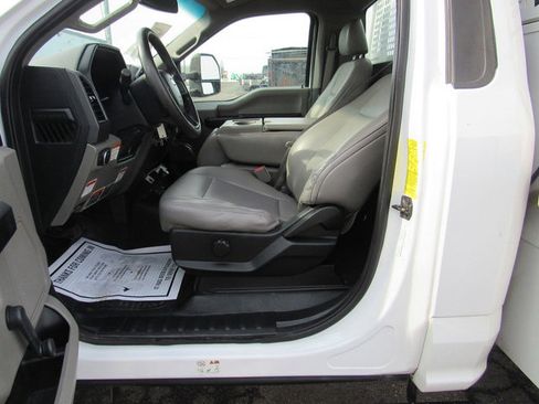 Used 2017 Ford F550 4x4 Regular Cab Super Duty image 30