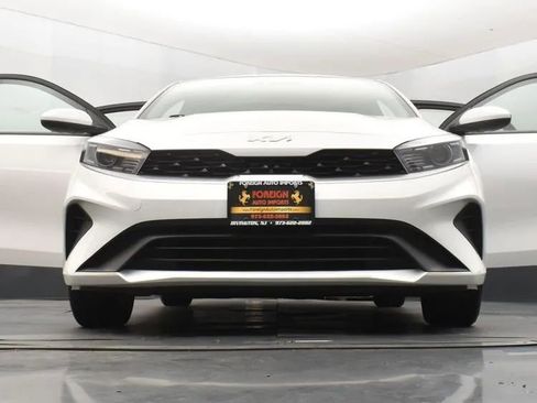 Used 2024 Kia Forte LXS image 11