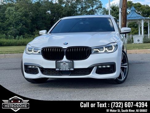 Used 2019 BMW 750i image 37
